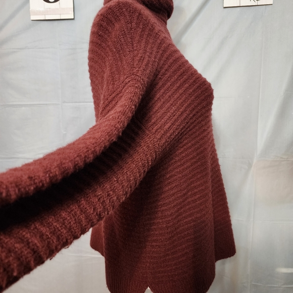 Madewell cowl neck pullover sweater Medium maroon burgundy color - Picture 4 of 9